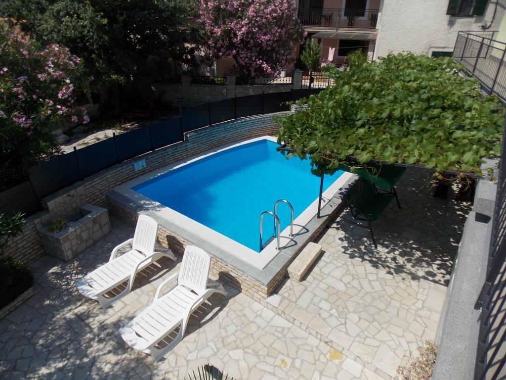 Aurelia Apartment Liznjan Exterior photo